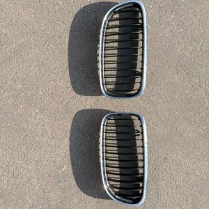 328i BMW Grill like new factory parts